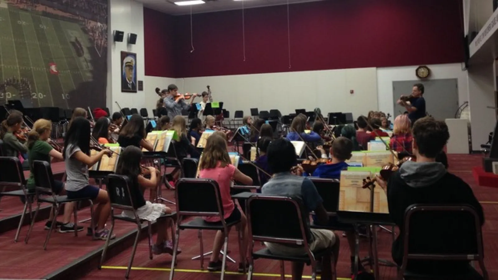 Morning Strings large group rehearsal